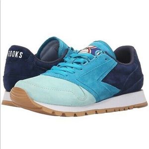 Brooks Women's Chariot Running Shoes